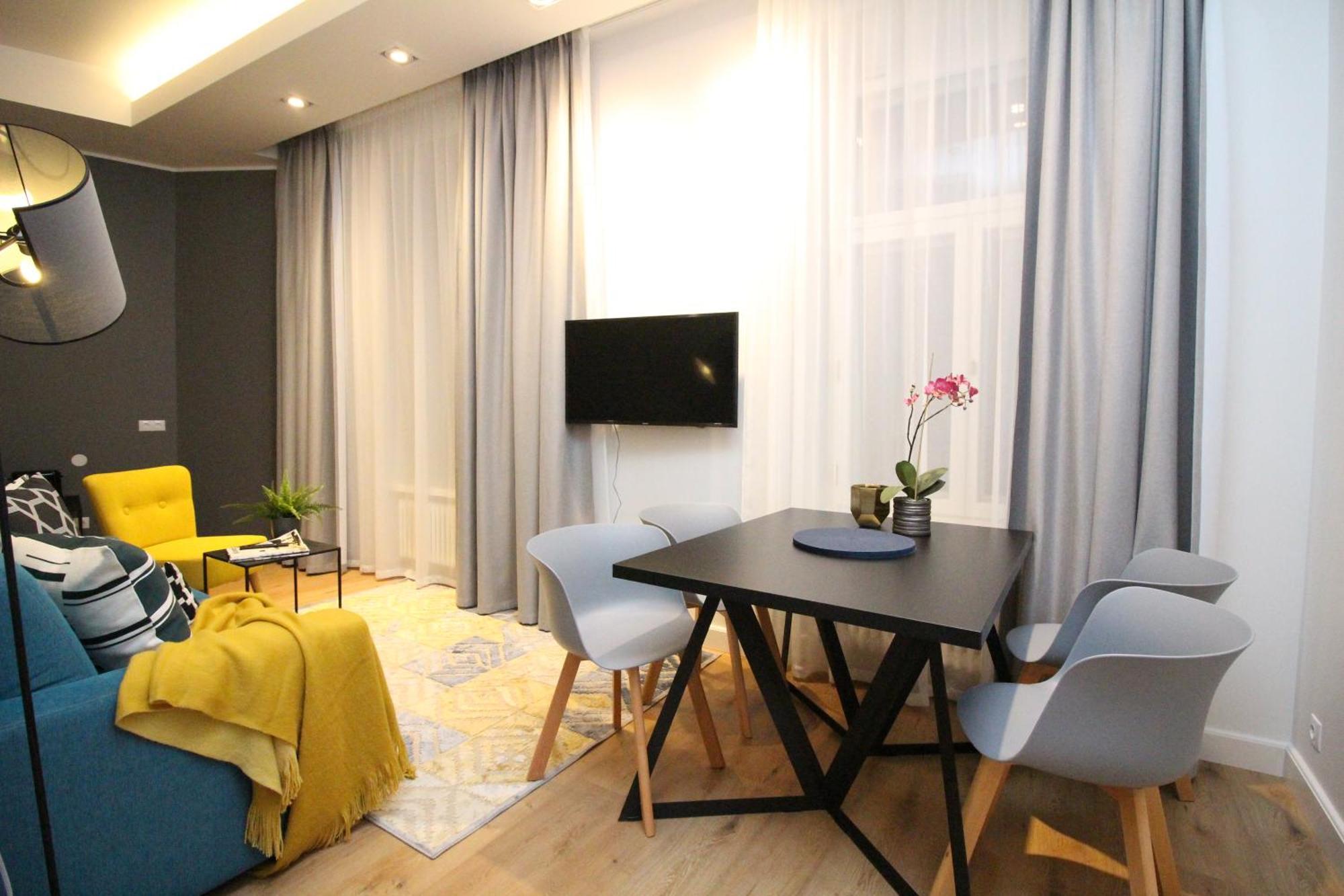 Tallinn City Apartments Old Town Suites Oda fotoğraf